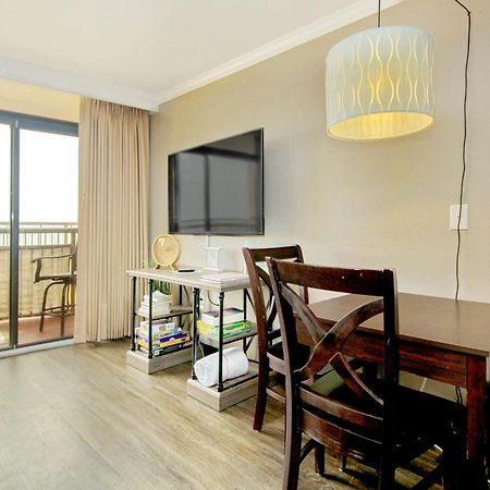 Caravelle Resort Condos شاطئ ميرتل الغرفة الصورة